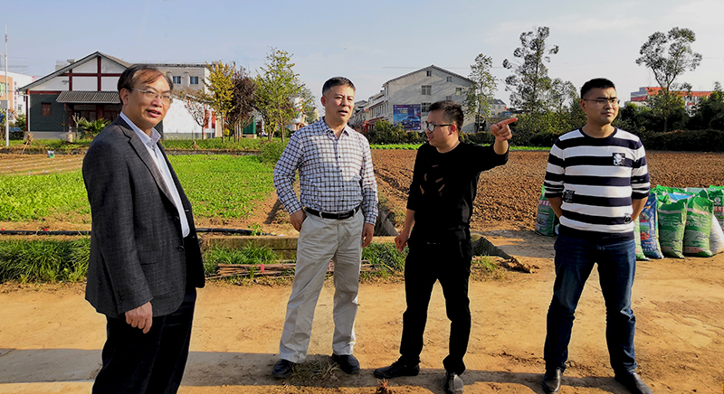 20181030  基地植保调研.jpg